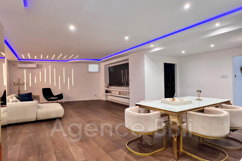 Appartement - 157 m² - 5 pièces