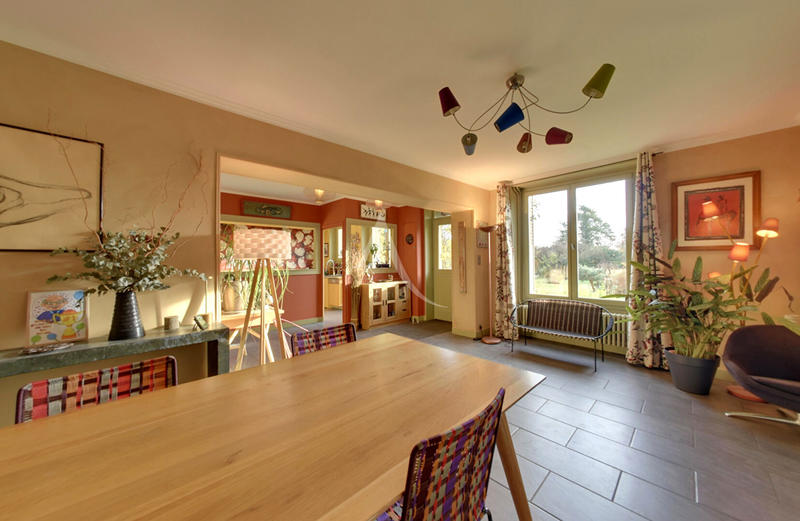 Maison - 207 m² - 6 pièces