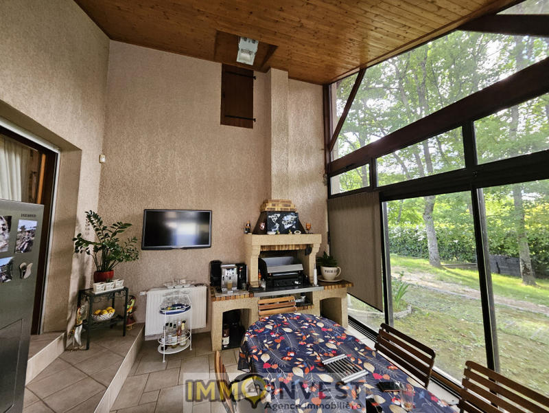 Propriété - 260 m² - 9 pièces