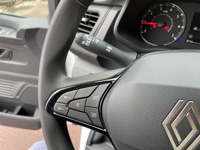 Renault Trafic Fourgon Fgn L2h1 3t Blue Dci 130 Gsr2 Advance - Dispo Kit Bois