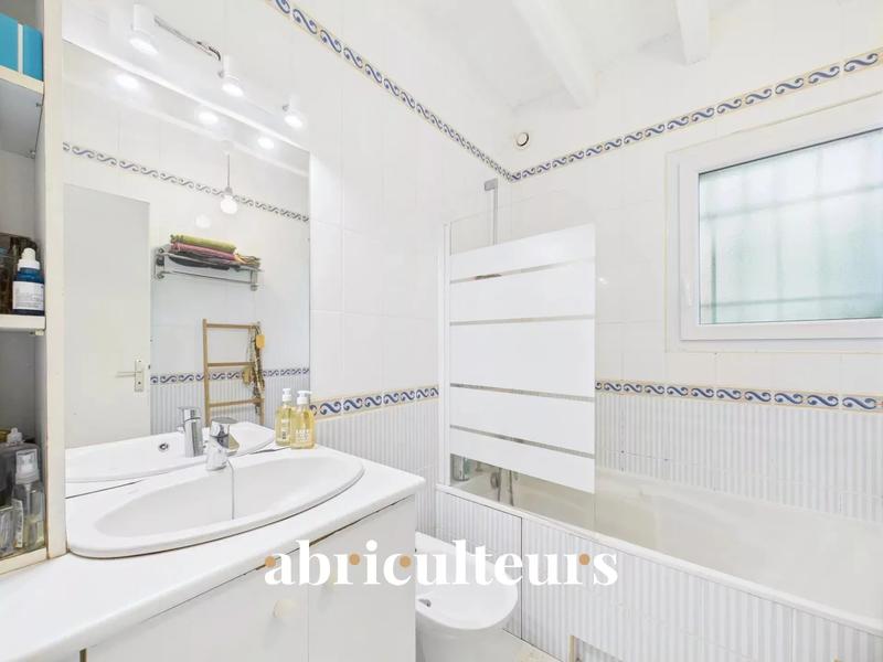 Maison - 85 m² - 4 pièces