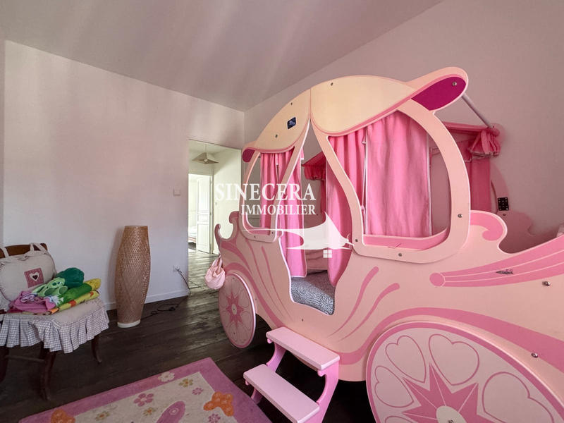 Appartement - 125 m² - 4 pièces