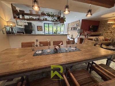 Maison - 141 m² - 4 pièces