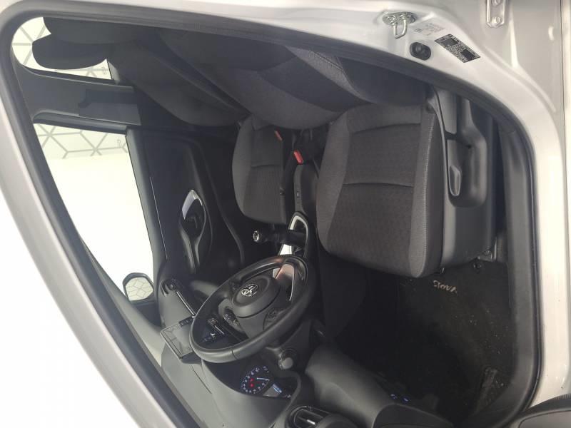 Toyota Yaris 70 Vvt-i Dynamic