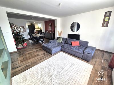 Maison - 99 m² - 4 pièces