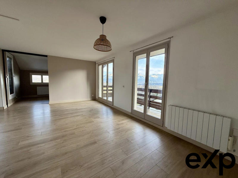 Appartement - 120 m² - 5 pièces