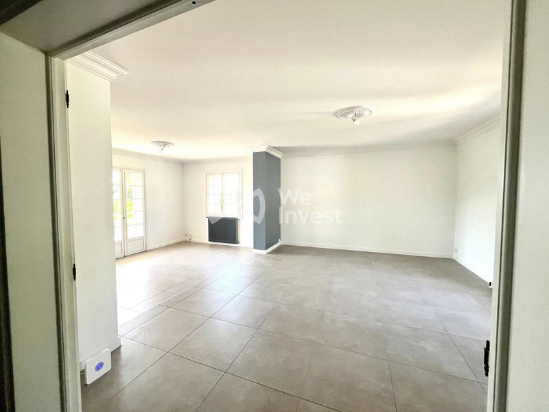 Villa - 192 m² - 8 pièces