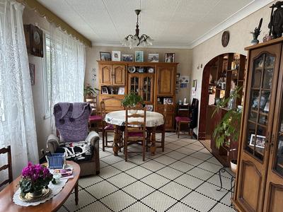 Maison - 123 m² - 6 pièces
