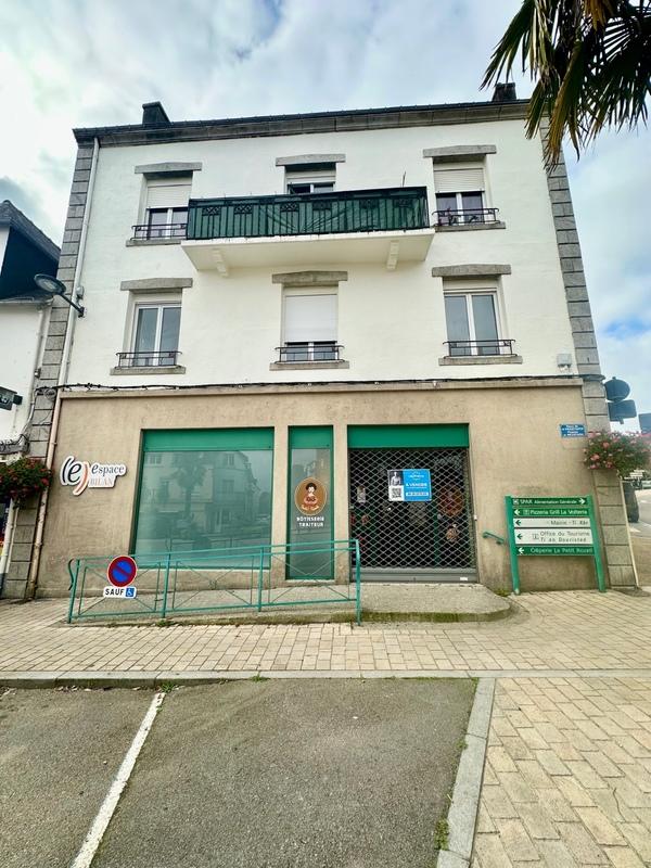 Local commercial - 110 m² - 3 pièces