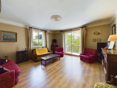 Appartement - 100 m² - 4 pièces