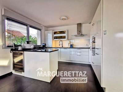 Maison - 103 m² - 5 pièces