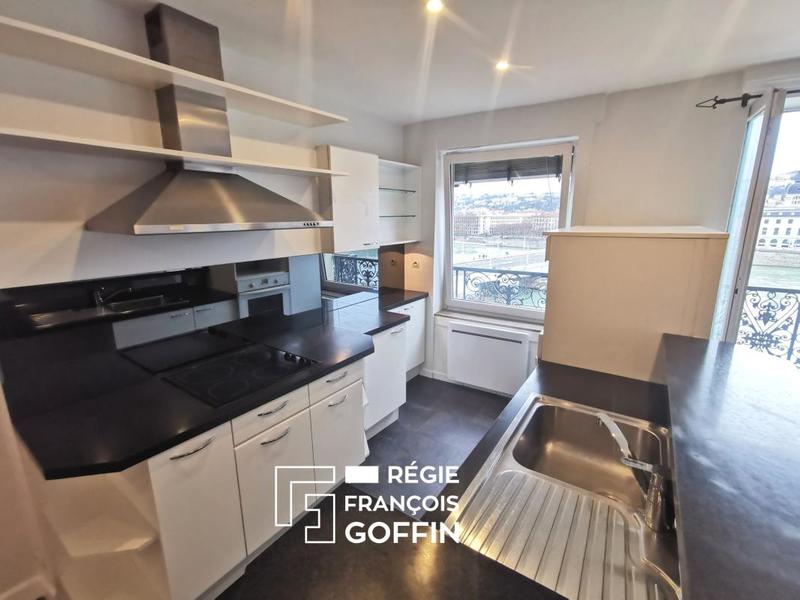 Appartement - 83 m² - 4 pièces