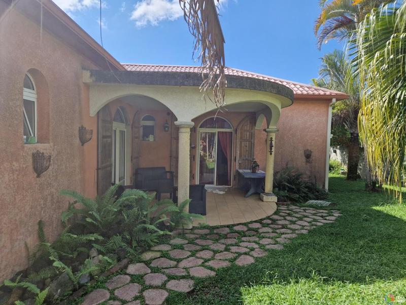 Maison - 141 m² - 4 pièces