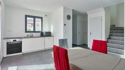 Maison - 86 m² - 4 pièces