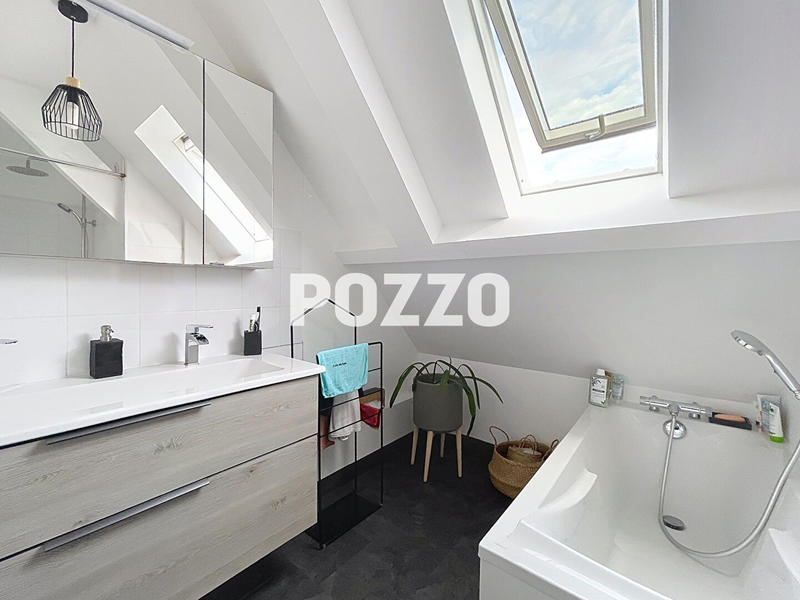 Maison - 170 m² - 7 pièces