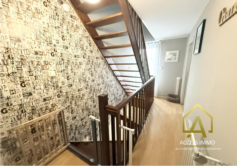 Maison - 144 m² - 8 pièces