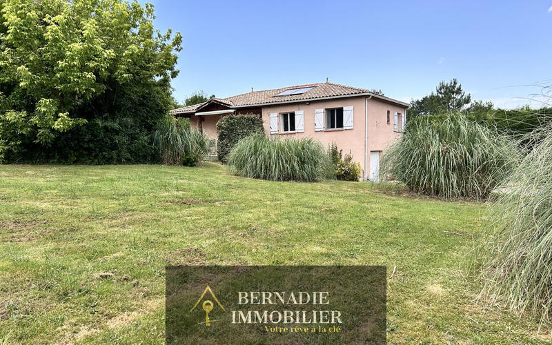 Maison de village - 100 m² - 4 pièces