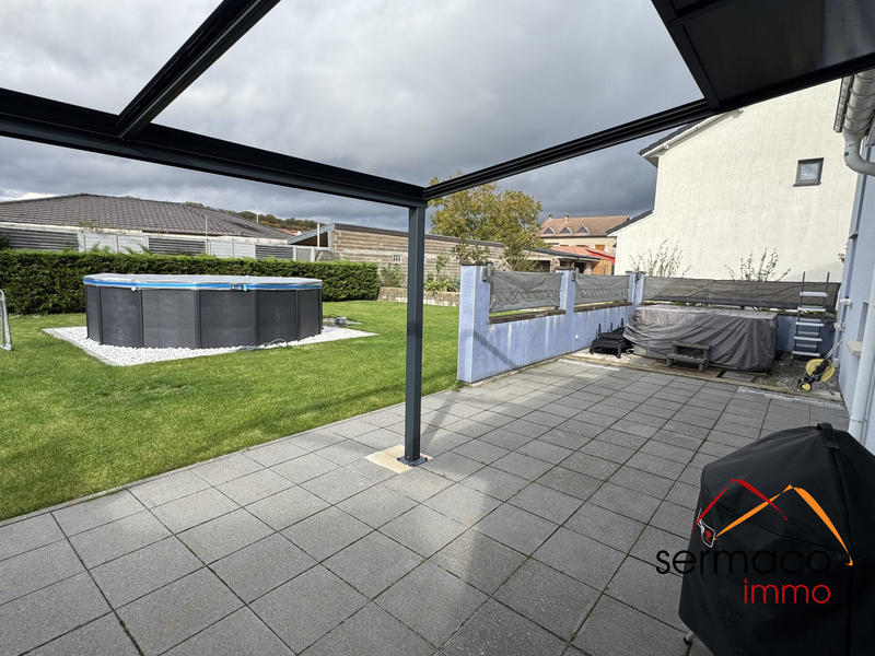 Maison - 99 m² - 5 pièces