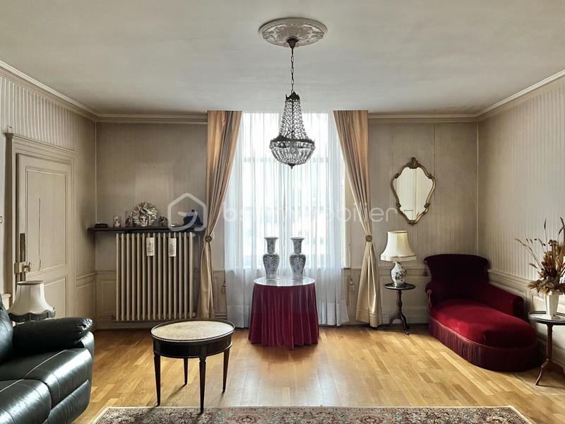 Maison de maîtres - 600 m² - 10 pièces