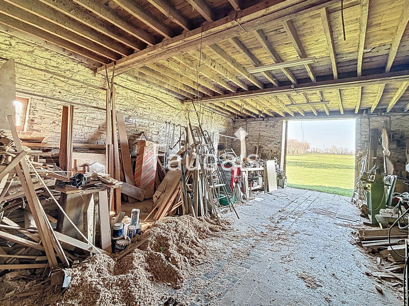 Maison - 636 m² - 3 pièces