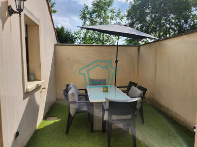 Maison - 74 m² - 5 pièces