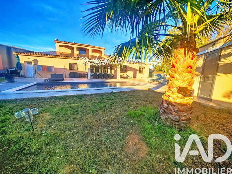 Maison - 180 m² - 7 pièces