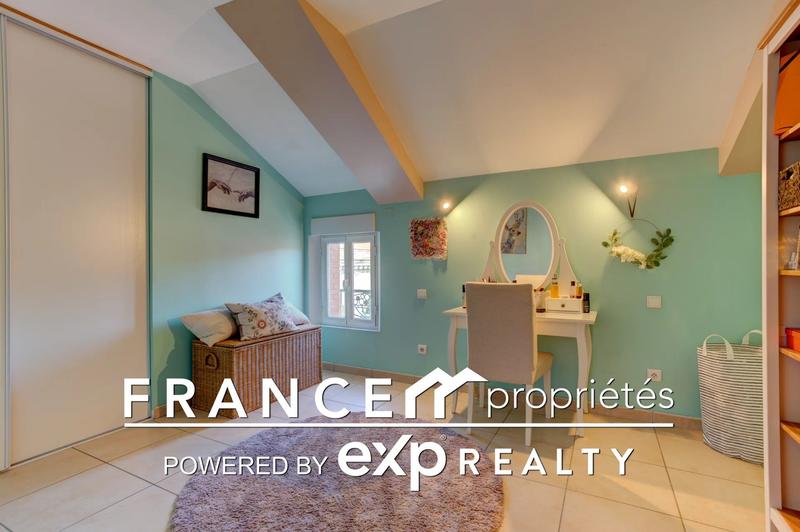 Maison traditionnelle - 167 m² - 6 pièces