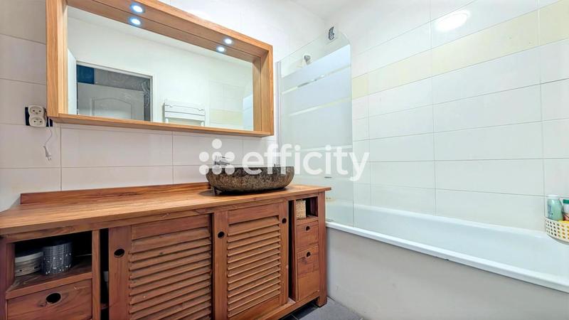 Appartement - 90 m² - 4 pièces