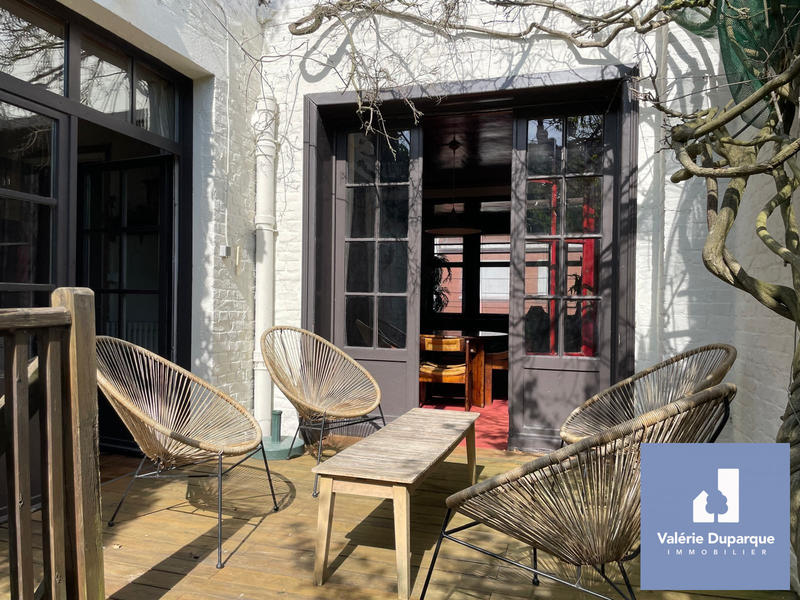 Maison - 200 m² - 6 pièces