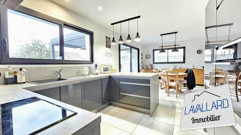 Maison contemporaine - 128 m² - 6 pièces