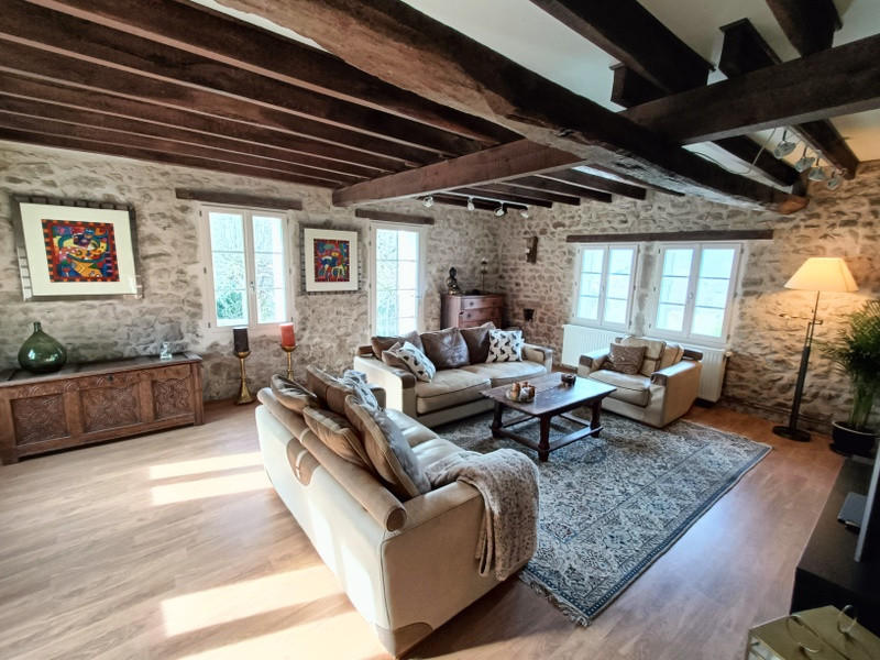 Maison - 247 m² - 7 pièces