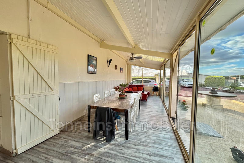 Maison - 240 m² - 8 pièces