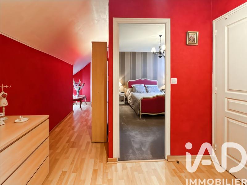 Maison - 176 m² - 7 pièces