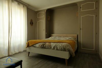 Maison ancienne - 205 m² - 8 pièces