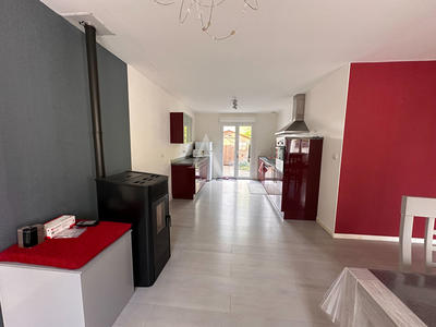 Maison - 94 m² - 5 pièces