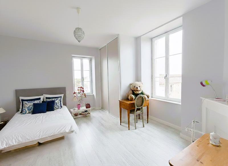 Maison - 200 m² - 7 pièces