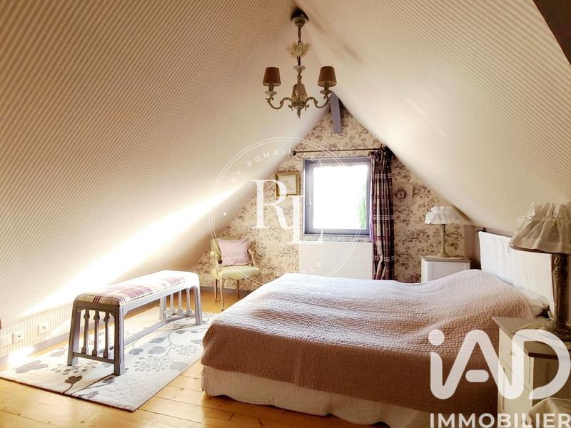 Maison - 335 m² - 13 pièces