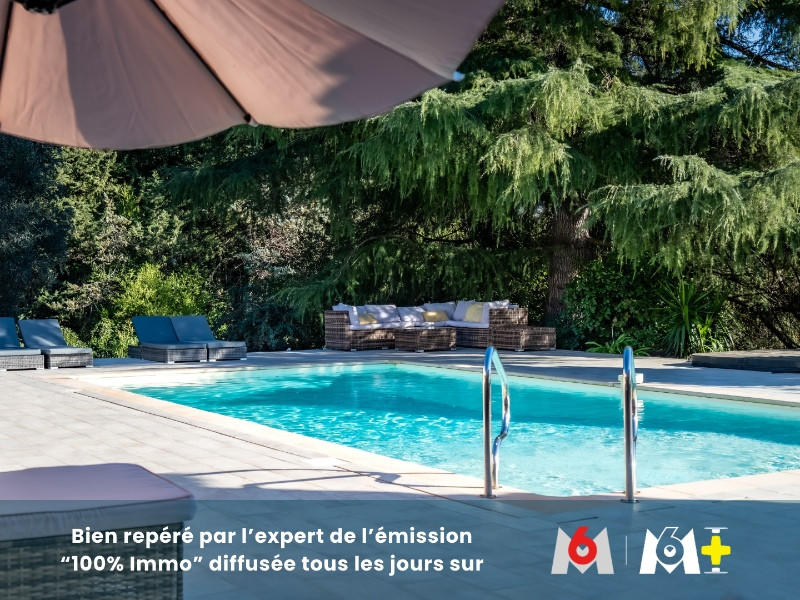 Maison - 345 m² - 10 pièces