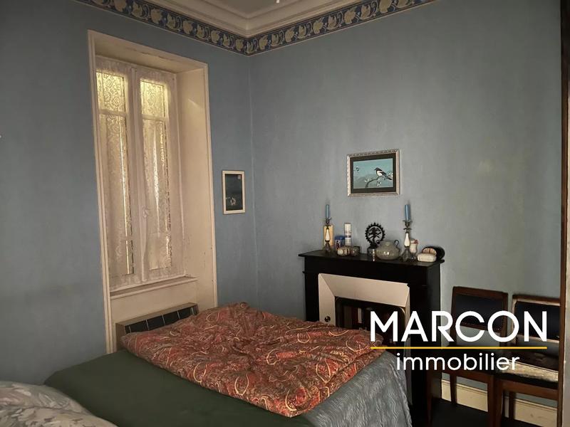 Maison - 260 m² - 15 pièces