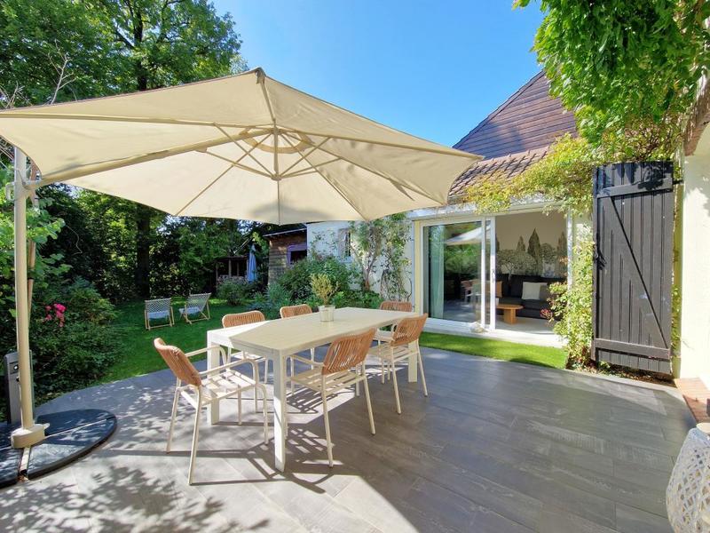 Pavillon - 188 m² - 7 pièces