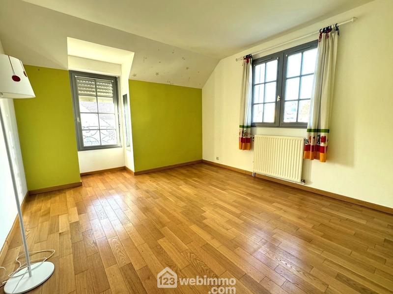 Maison - 160 m² - 7 pièces