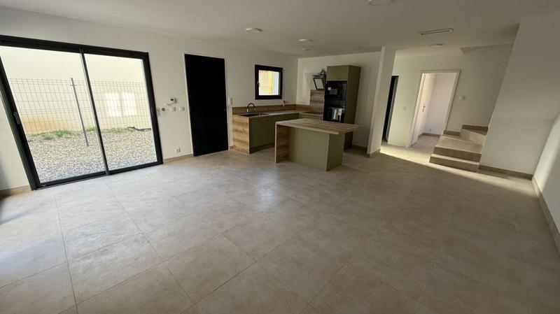 Maison - 97 m² - 4 pièces