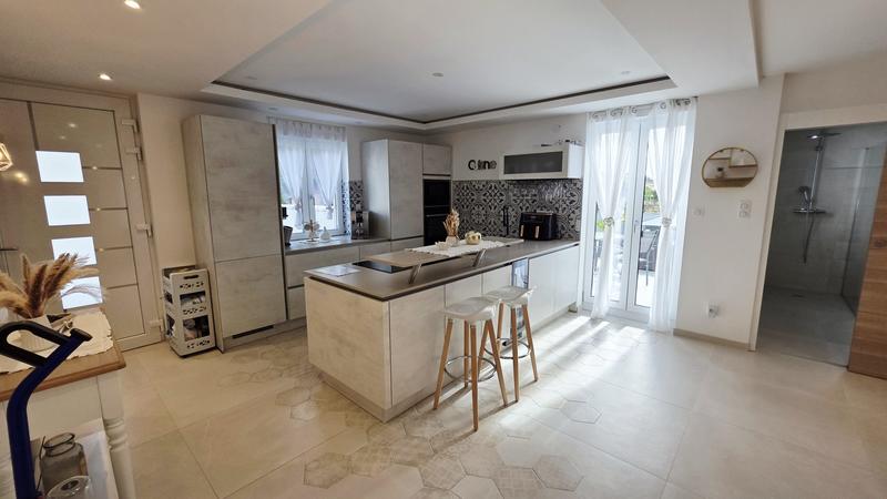 Maison - 125 m² - 6 pièces