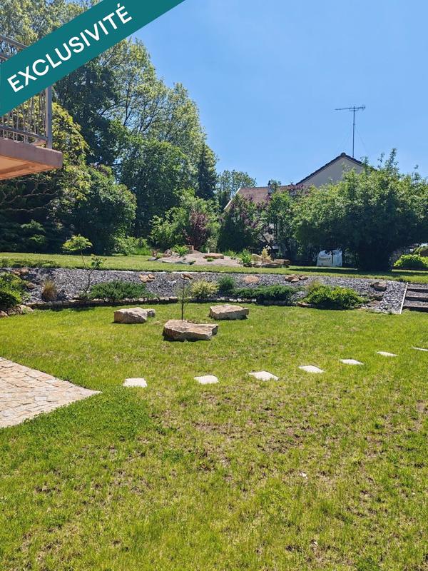 Maison - 165 m² - 8 pièces