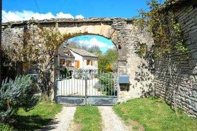 Maison - 195 m² - 8 pièces