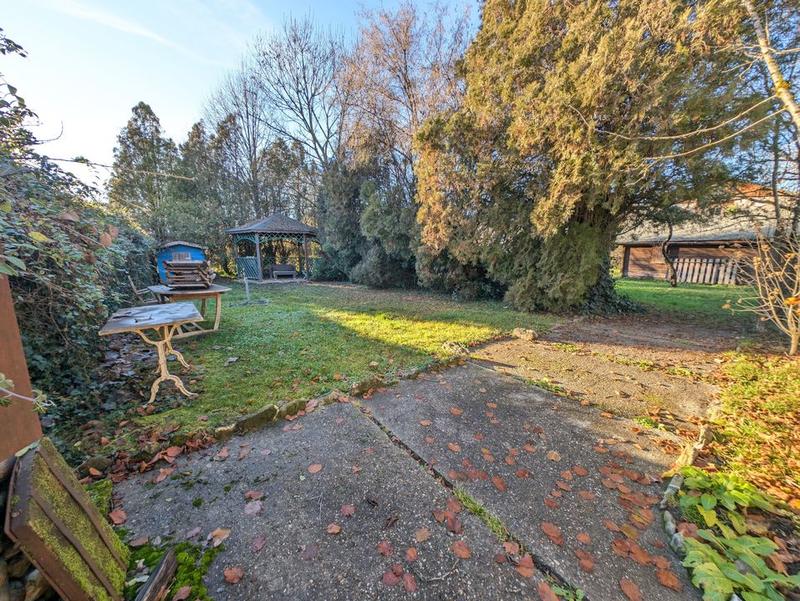 Propriété - 116 m² - 6 pièces