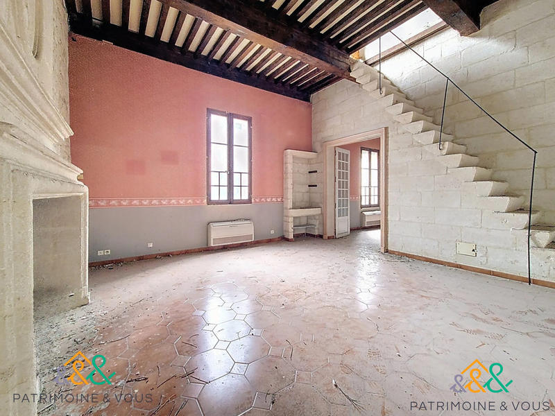 Fonds de commerce - 2 100 m²