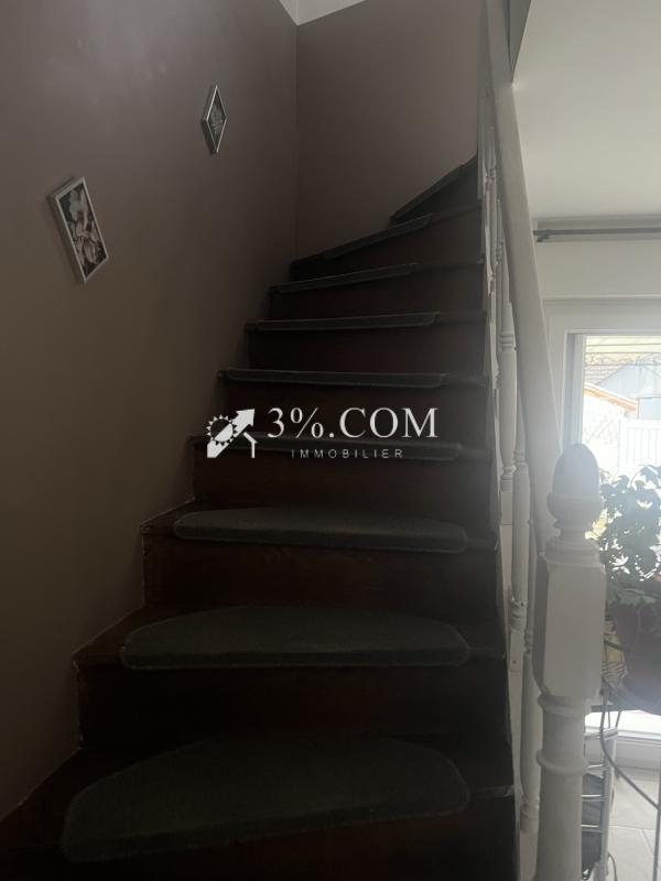 Maison - 111 m² - 4 pièces