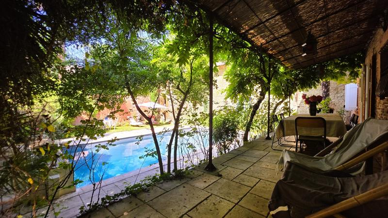 Maison - 315 m² - 10 pièces