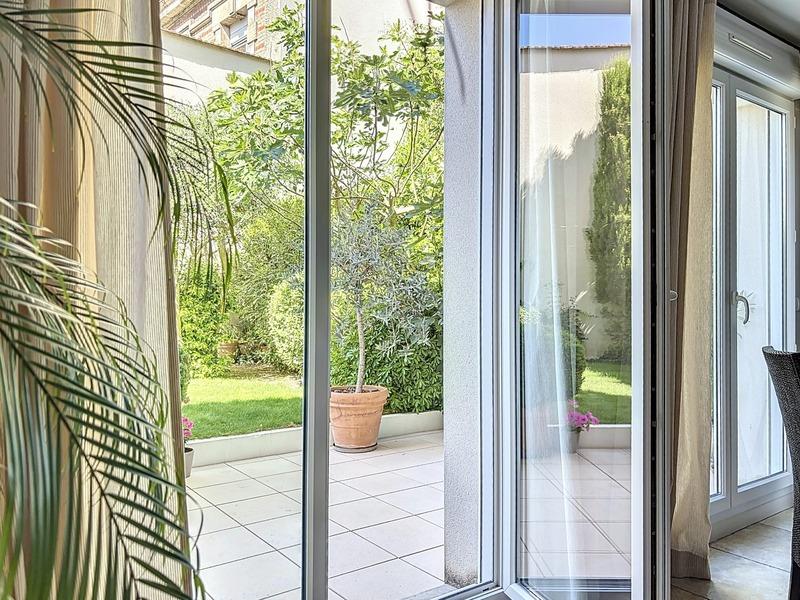 Maison de ville - 205 m² - 7 pièces